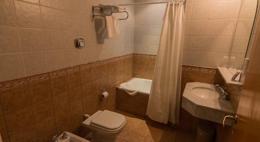 Hotel Francia Tandil Quarto foto